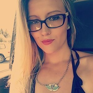 Meet your Posher, Veronica